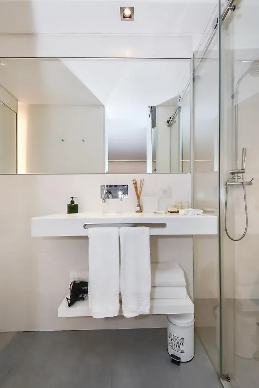 Boutique Apartment Cris Do Carmo Lisbon Portugal