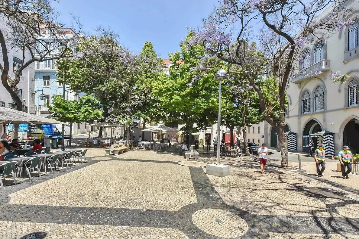 Boutique Apartment Cris Do Carmo Lisbon 0*,
